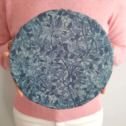 Award-winning Small Family Business. 3,600 5* Reviews. WHOLESALE, too.