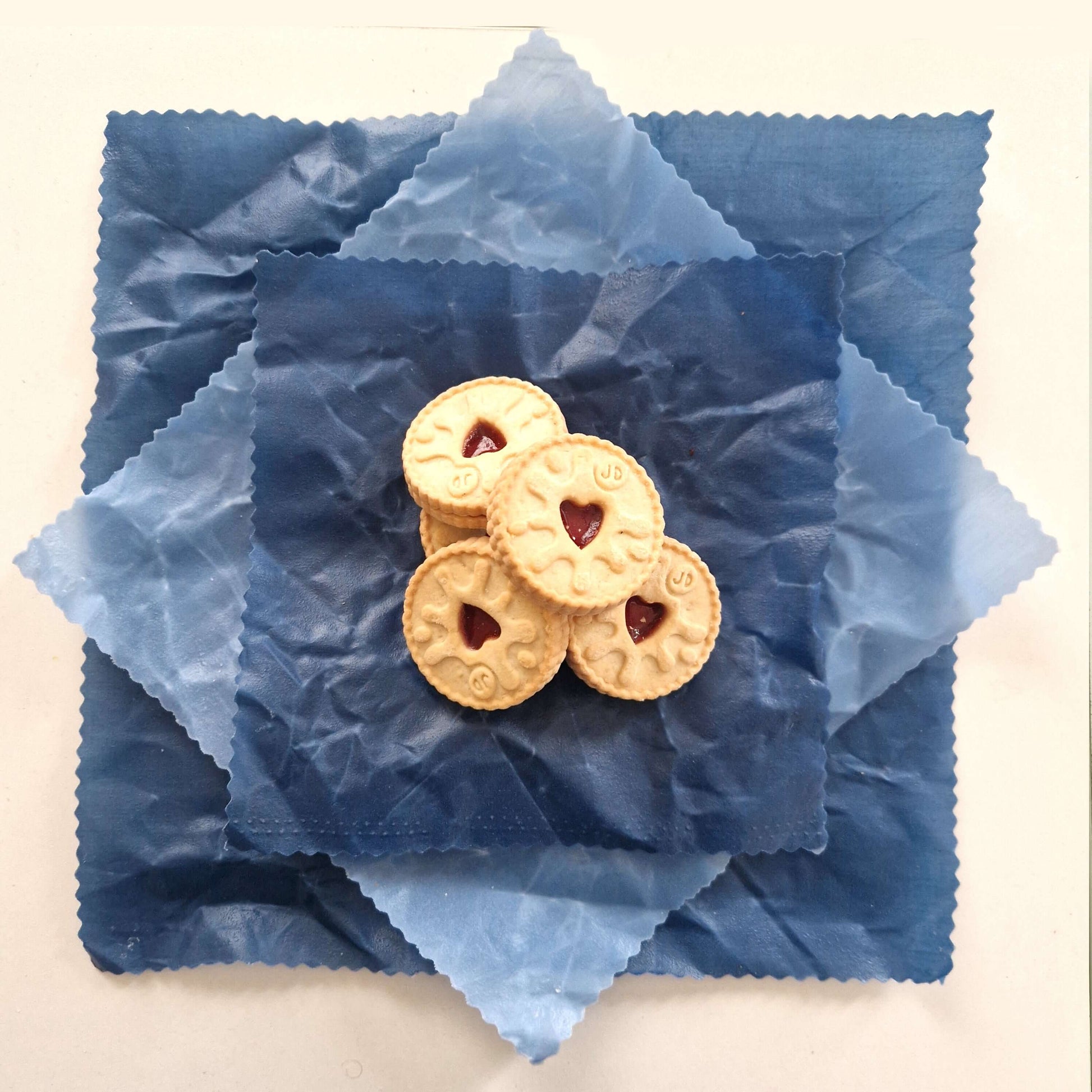 Award-winning Small Family Business. 3,600 5* Reviews. WHOLESALE, too.